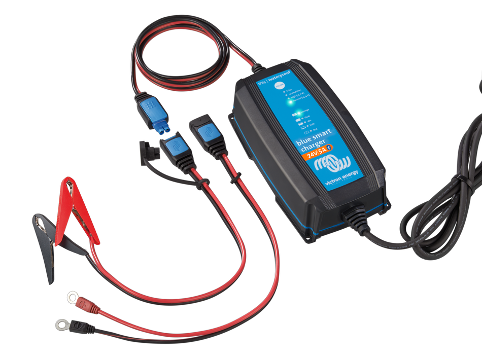 Blue Smart IP65 Charger 24/5(1) 230V AU/NZ Retail